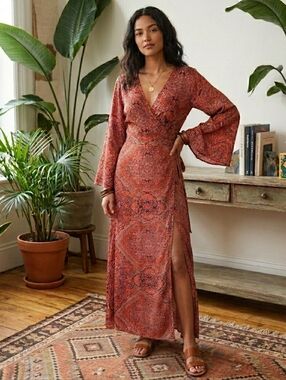 Boho Wrap Maxi Dress Size L Paisley Silk Blend Fairycore Witchy Ethereal Fairy